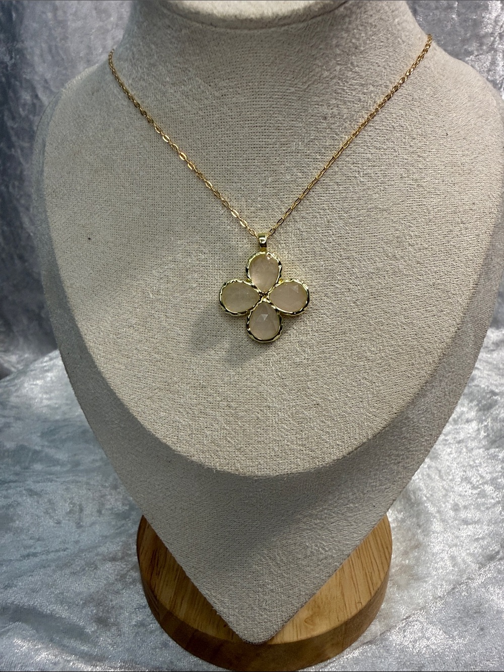 Gold Pendant Necklace with Rose Quartz Petal Stones - Women Jewelry